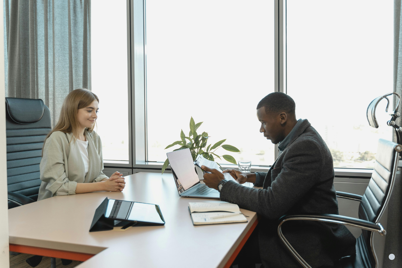 A Thoughtful Interview Template for a Dubai Startup Founder