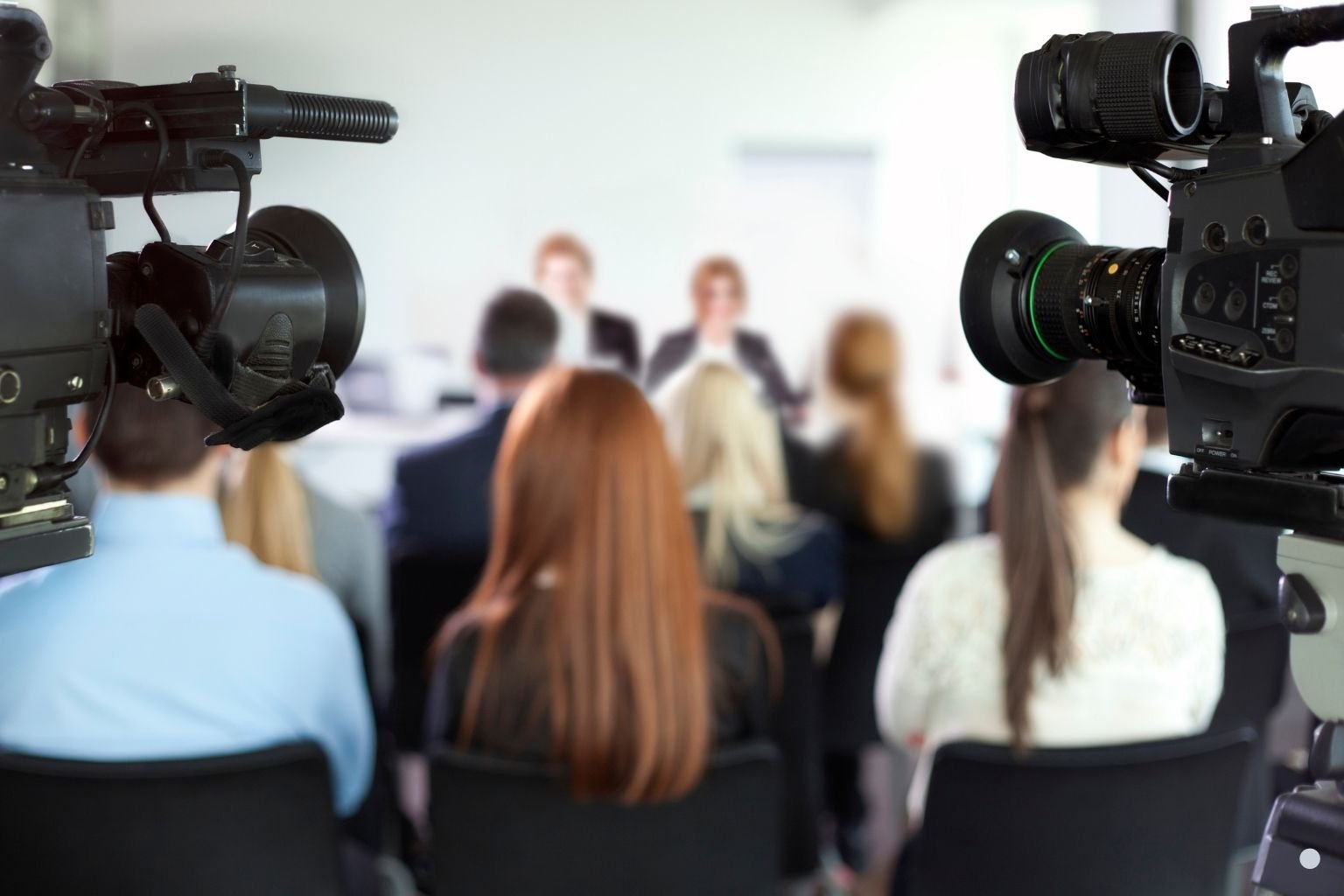 How to Shape a Company Announcement into a UAE Business Press Release